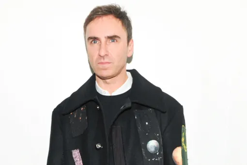 Раф Симонс назначен креативным директором Calvin Klein? Раф Симонс назначен креативным директором Calvin Klein?