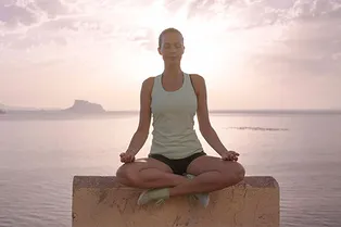 «Медитация, здоровый завтрак и бокс»: бьюти-советы Петры Немцовой