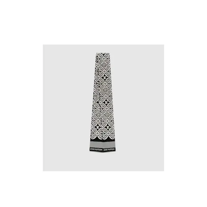 Шелковая лента Louis Vuitton, 18 600 руб.
