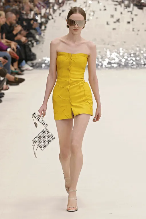 Acne Studios весна-лето 2024 Acne Studios весна-лето 2024