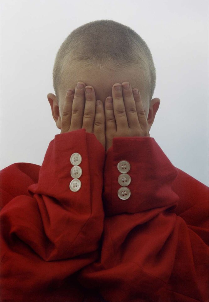Fashion Russian Red, серия фотографий, 2003