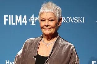 Видео дня: 85-летняя Джуди Денч станцевала с внуком и стала звездой TikTok