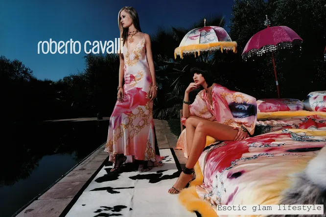 Рекламная кампания ROBERTO CAVALLI весна-лето 2001
