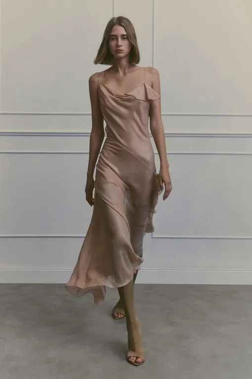 Victoria Beckham Resort 2024 Victoria Beckham Resort 2024