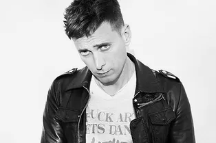 «У нас с Фиби Файло совершенно разное видение»: Эди Слиман рассказал о причине смены логотипа Celine и своей серьезной болезни