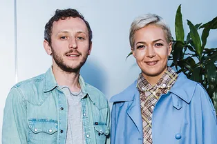 Наталья Гольденберг, Андрей Артемов и Ксения Чилингарова на открытии инсталляции «Камни»