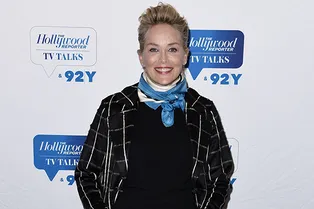 В 59 жизнь только начинается: вечно молодая Шэрон Стоун на вечеринке в Нью-Йорке