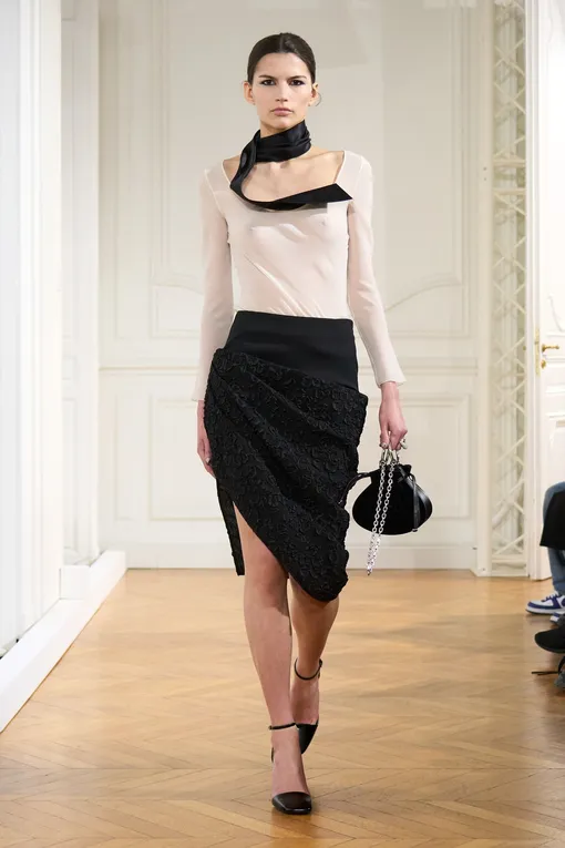Givenchy осень-зима 2024/25 Givenchy осень-зима 2024/25