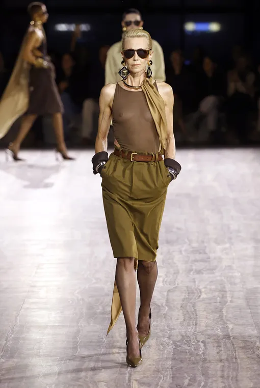 Saint Laurent весна-лето 2024 Saint Laurent весна-лето 2024