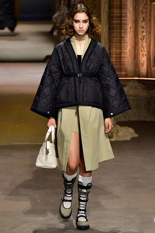CHRISTIAN DIOR весна-лето 2023 CHRISTIAN DIOR весна-лето 2023