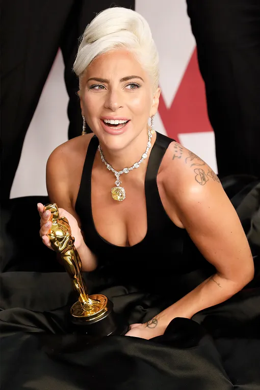 Леди Гага в украшениях Tiffany & Co. на церемонии вручения премии «Оскар», 2019