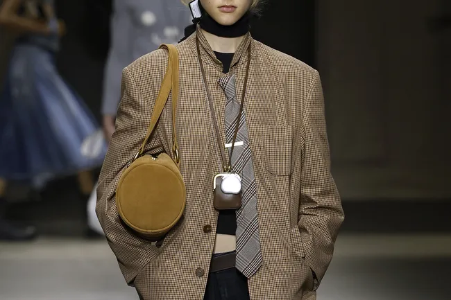 Вам понадобится всего один аксессуар, чтобы быть самой модной в 2026 году