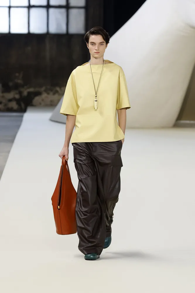Tod's весна-лето 2025