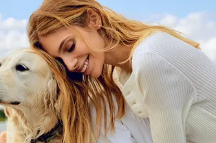 Лови волну: Ясмина Муратович в новом образе