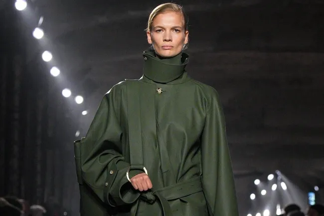 Пальто — главная покупка на ближайшие месяцы: мы выбрали 45+ лучших вариантов