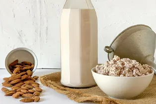 Какое молоко на самом деле полезнее — безлактозное или растительное
