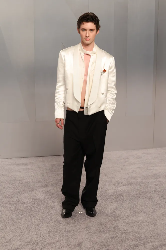 Трой Сиван Трой Сиван