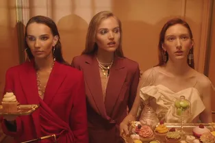 Как пережить sold out сумки мечты: очень модное и смешное видео от MORE is LOVE