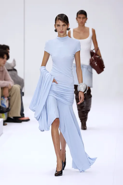 Acne Studios весна-лето 2025