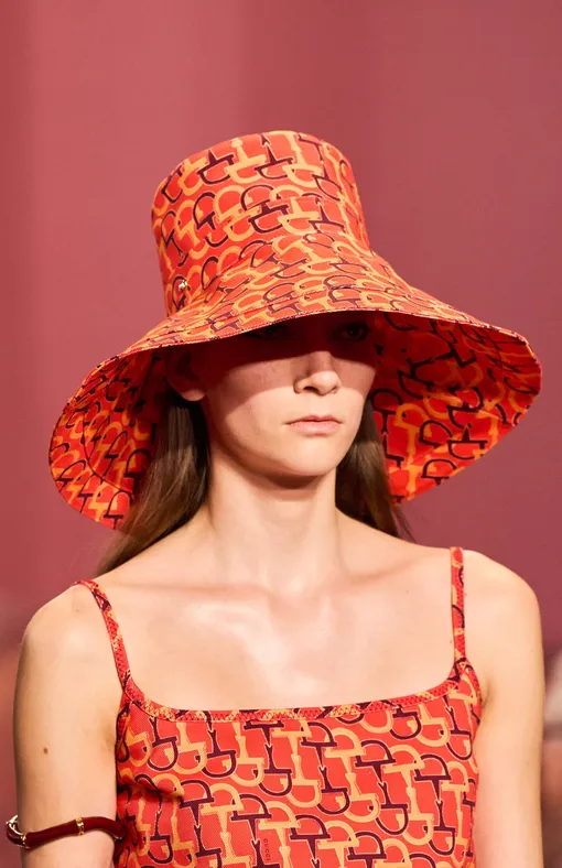 Gucci весна-лето 2025