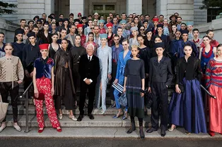 Какой получилась дебютная круизная коллекция Giorgio Armani