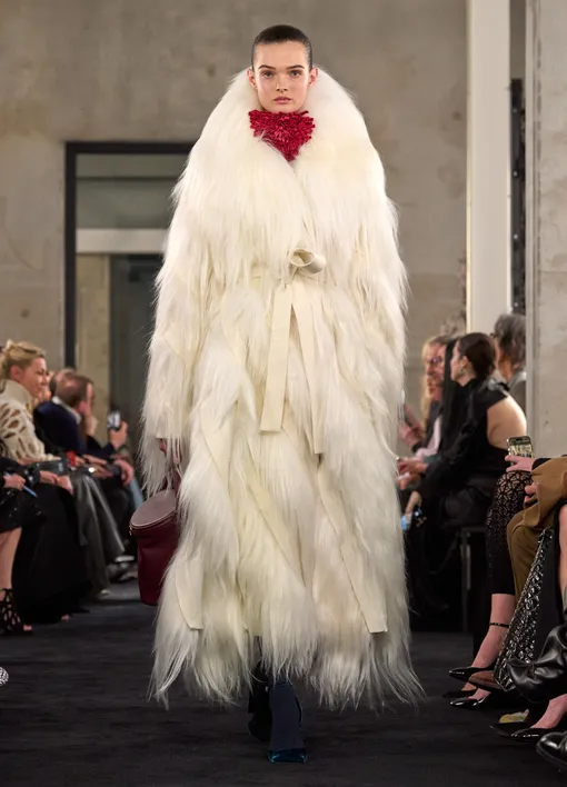 Alaïa осень-зима 2025/26 Alaïa осень-зима 2025/26