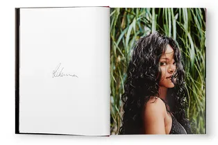 Рианна выпустит автобиографию