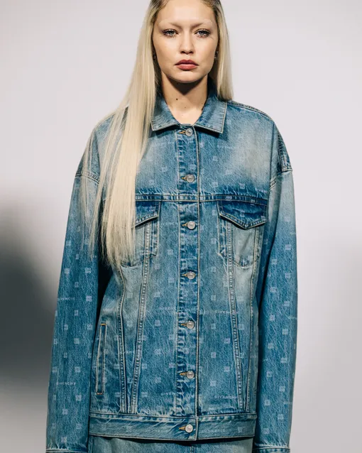 Givenchy весна-лето 2023 Givenchy весна-лето 2023