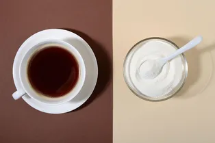 В TikTok новый тренд — кофе с протеином или «профе». Полезен ли он для организма?