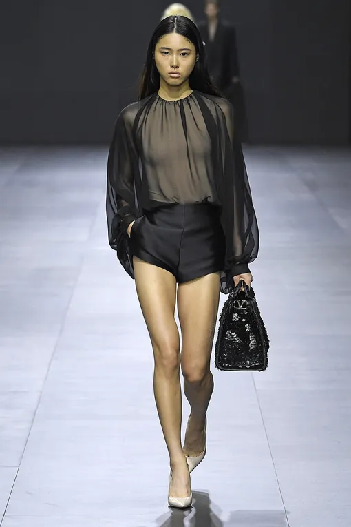 Valentino весна-лето 2023 Valentino весна-лето 2023
