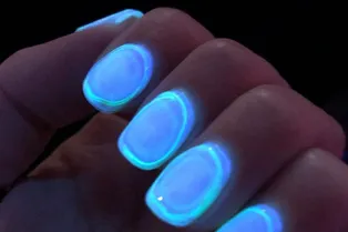 10 невероятных идей для тех, кому надоел скучный маникюр