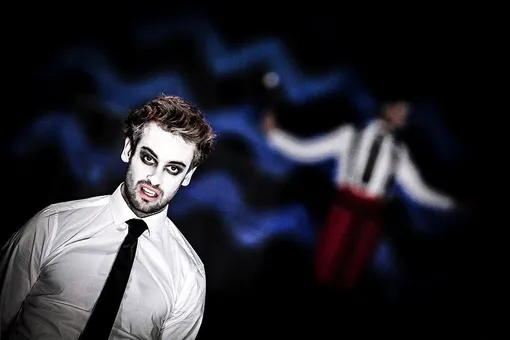 Сцена из спектакля Максима Диденко «Хармс. Мыр» в «Гоголь-центре»