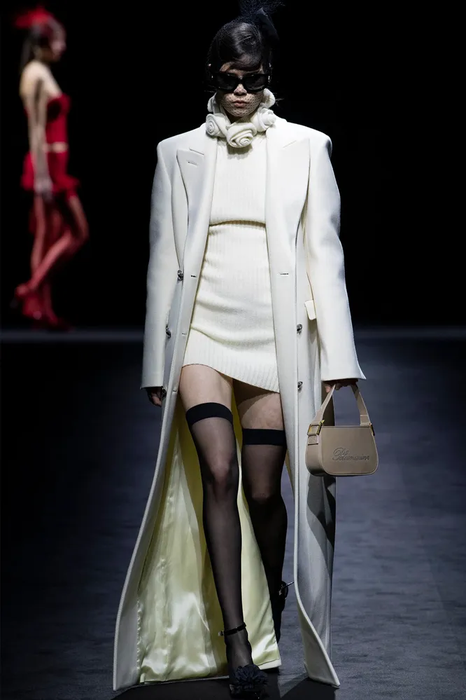 BLUMARINE осень-зима 2022/23