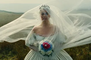 Из чего состоит стиль в «Грозовом перевале» — самом скандальном фильме 2026 года