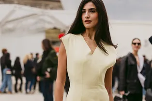 7 платьев-футляров, которые красиво подчеркнут фигуру