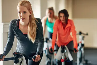 3 эффективные тренировки, которые помогут быстро привести себя в форму перед отпуском