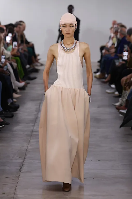 Jil Sander весна-лето 2024 Jil Sander весна-лето 2024