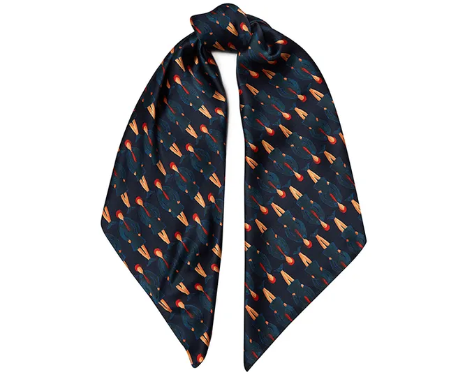 Шелковый шарф, 6 500 руб.
