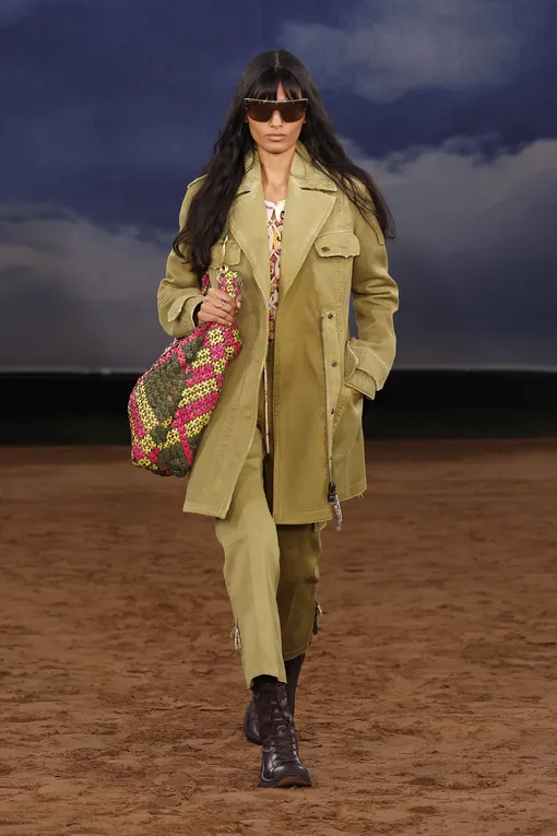 Burberry весна-лето 2026