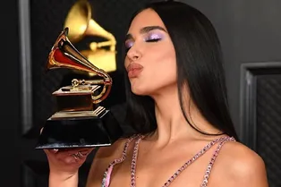 64-я музыкальная премия «Грэмми» 2022 может быть перенесена из-за вспышки «Омикрона»