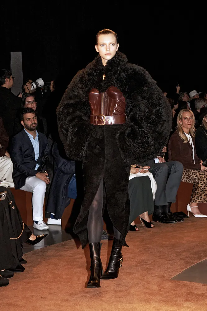 Schiaparelli осень-зима 2025/26 Schiaparelli осень-зима 2025/26