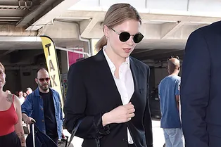 Леди в черном, или Что такое французский шик по мнению Леа Сейду