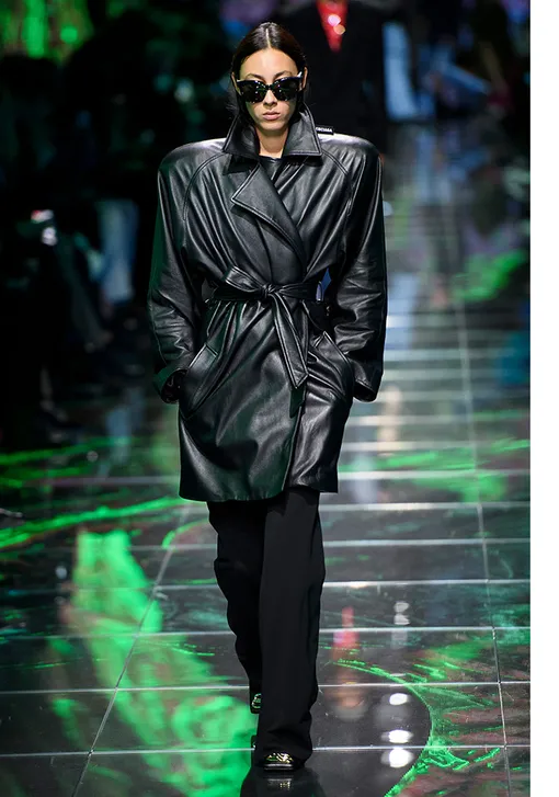 Balenciaga весна-лето 2019 Balenciaga весна-лето 2019