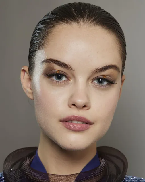 Giorgio Armani весна-лето 2023 Giorgio Armani весна-лето 2023