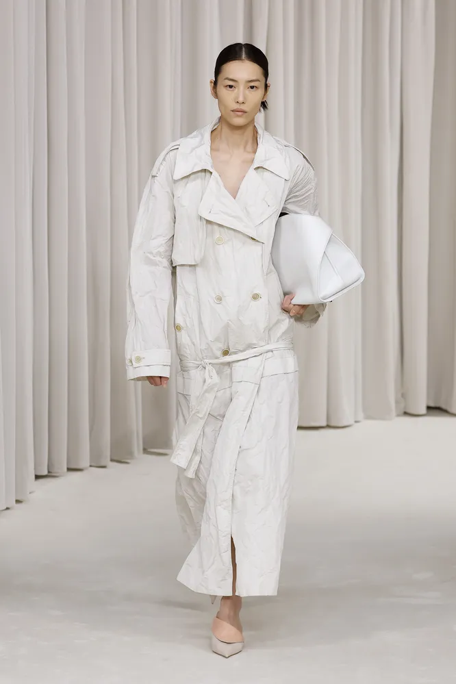 Ferragamo весна-лето 2025