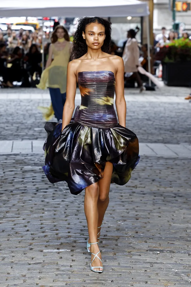 Prabal Gurung весна-лето 2025 Prabal Gurung весна-лето 2025