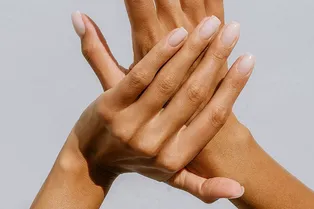 8 кремов для рук, которые защитят кожу от морозов