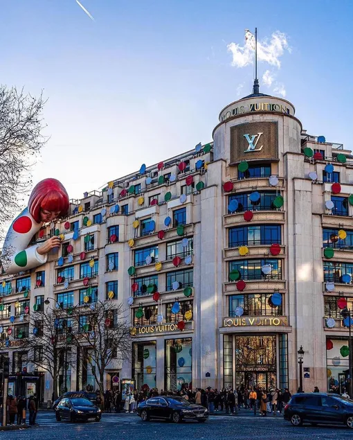 Яеи Кусама х Louis Vuitton @paris.explore