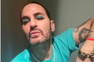 В TikTok набирает обороты тренд с парнями в юбках. 5 известных мужчин, которые выходили так в свет