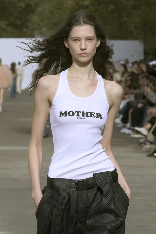 Stella McCartney весна-лето 2025